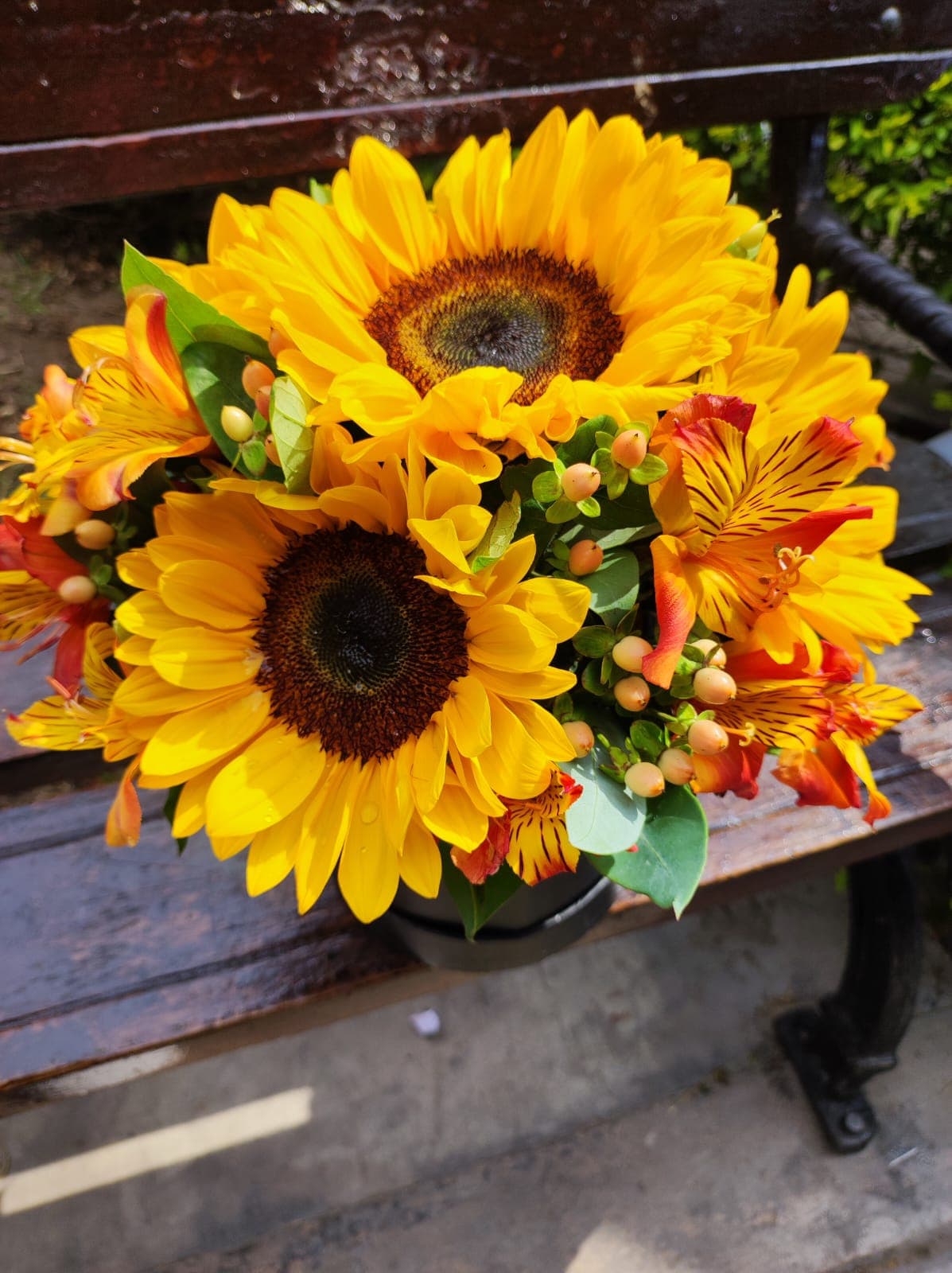 Caja Box con Astromelia Naranja